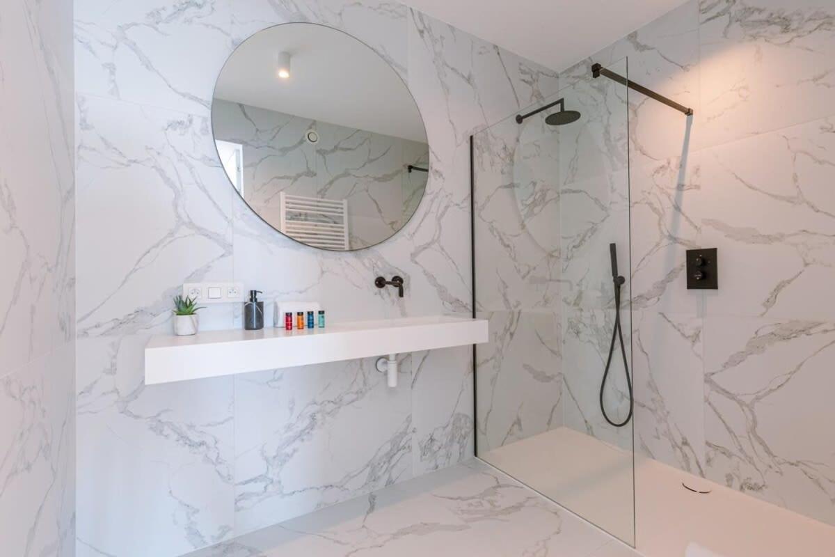 Huswell - Stunning Apartment With Breathtaking Views ออสเทนด์ ภายนอก รูปภาพ